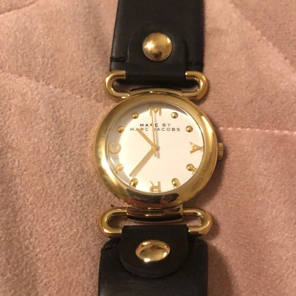 Marc By Marc Jacobs | Accessories | Marc By Marc Jacobs Gold  display picture 2